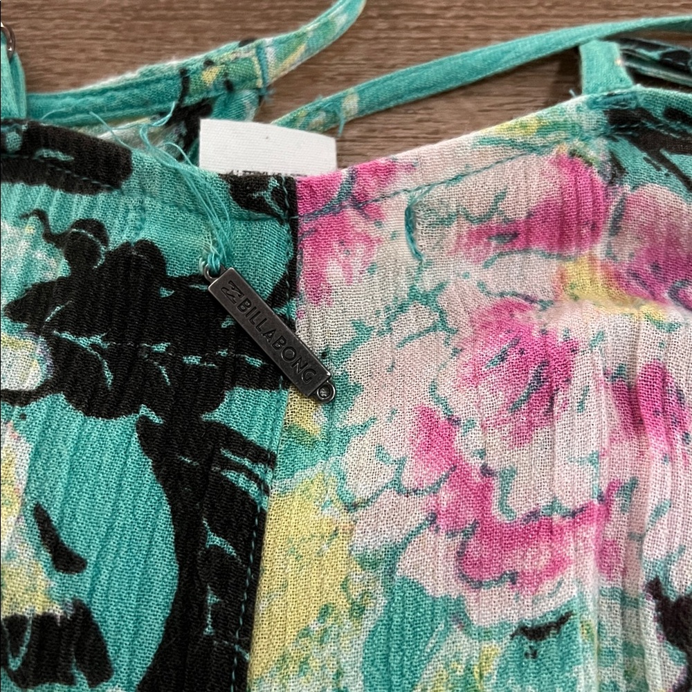 Billabong Beach Coverup - Picture 4 of 6